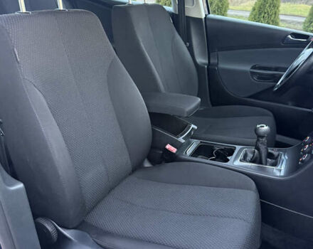 Синій Фольксваген Пассат, об'ємом двигуна 1.6 л та пробігом 193 тис. км за 6600 $, фото 22 на Automoto.ua