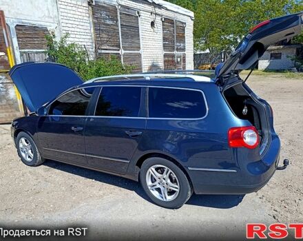 Синій Фольксваген Пассат, об'ємом двигуна 2 л та пробігом 270 тис. км за 8100 $, фото 4 на Automoto.ua