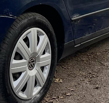 Синий Фольксваген Пассат, объемом двигателя 1.9 л и пробегом 340 тыс. км за 3999 $, фото 14 на Automoto.ua