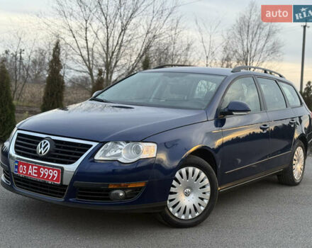 Синій Фольксваген Пассат, об'ємом двигуна 1.6 л та пробігом 193 тис. км за 6600 $, фото 4 на Automoto.ua