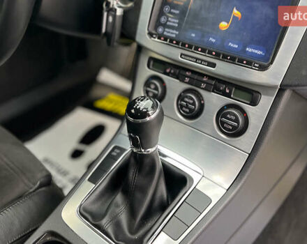 Синий Фольксваген Пассат, объемом двигателя 1.98 л и пробегом 265 тыс. км за 4990 $, фото 13 на Automoto.ua