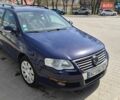 Синий Фольксваген Пассат, объемом двигателя 1.9 л и пробегом 295 тыс. км за 5300 $, фото 1 на Automoto.ua