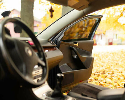 Синий Фольксваген Пассат, объемом двигателя 2 л и пробегом 284 тыс. км за 6400 $, фото 39 на Automoto.ua