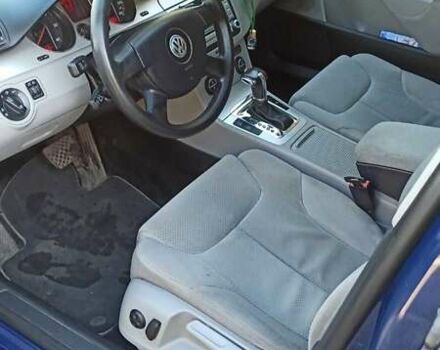 Синий Фольксваген Пассат, объемом двигателя 2 л и пробегом 265 тыс. км за 7100 $, фото 7 на Automoto.ua