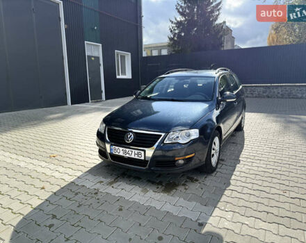 Синій Фольксваген Пассат, об'ємом двигуна 1.6 л та пробігом 192 тис. км за 5700 $, фото 1 на Automoto.ua