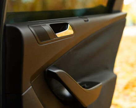 Синий Фольксваген Пассат, объемом двигателя 2 л и пробегом 284 тыс. км за 6400 $, фото 49 на Automoto.ua