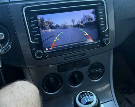 Синій Фольксваген Пассат, об'ємом двигуна 1.97 л та пробігом 325 тис. км за 5500 $, фото 13 на Automoto.ua