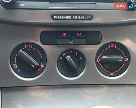 Синий Фольксваген Пассат, объемом двигателя 1.97 л и пробегом 329 тыс. км за 5900 $, фото 21 на Automoto.ua