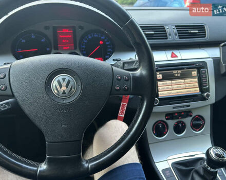 Синій Фольксваген Пассат, об'ємом двигуна 1.9 л та пробігом 344 тис. км за 7550 $, фото 86 на Automoto.ua