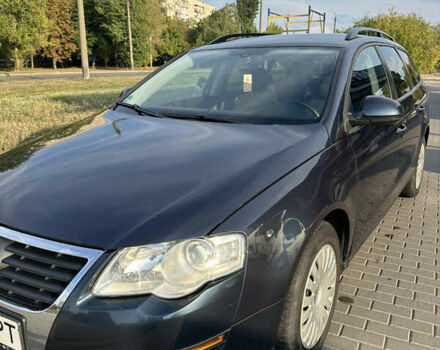Фольксваген Пассат 2007 в Смеле на Automoto.ua Синий Фольксваген Пассат, объемом двигателя 1.6 л и пробегом 302 тыс. км за 6000 $, фото 1 на Automoto.ua