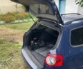Синий Фольксваген Пассат, объемом двигателя 1.9 л и пробегом 385 тыс. км за 4350 $, фото 6 на Automoto.ua