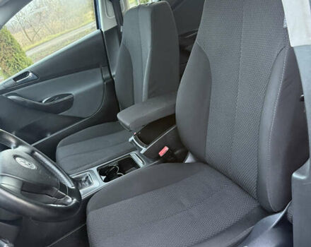 Синій Фольксваген Пассат, об'ємом двигуна 1.6 л та пробігом 193 тис. км за 6600 $, фото 21 на Automoto.ua