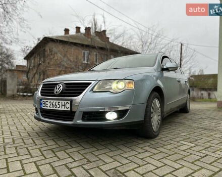 Синий Фольксваген Пассат, объемом двигателя 1.97 л и пробегом 283 тыс. км за 4500 $, фото 3 на Automoto.ua