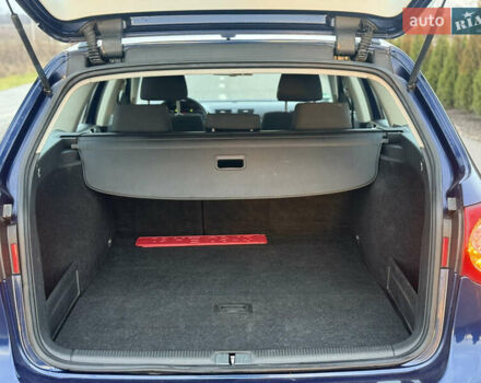 Синій Фольксваген Пассат, об'ємом двигуна 1.6 л та пробігом 193 тис. км за 6600 $, фото 26 на Automoto.ua