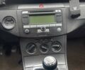 Синий Фольксваген Пассат, объемом двигателя 1.9 л и пробегом 385 тыс. км за 4350 $, фото 16 на Automoto.ua
