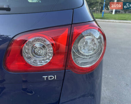 Синій Фольксваген Пассат, об'ємом двигуна 1.9 л та пробігом 344 тис. км за 7550 $, фото 14 на Automoto.ua