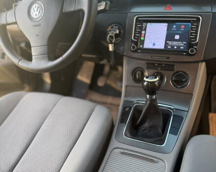 Синій Фольксваген Пассат, об'ємом двигуна 1.97 л та пробігом 325 тис. км за 5500 $, фото 12 на Automoto.ua