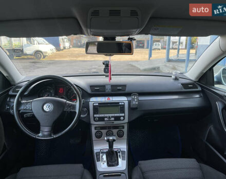 Фольксваген Пассат 2007 в Нежине на Automoto.ua Синий Фольксваген Пассат, объемом двигателя 1.97 л и пробегом 300 тыс. км за 5999 $, фото 8 на Automoto.ua