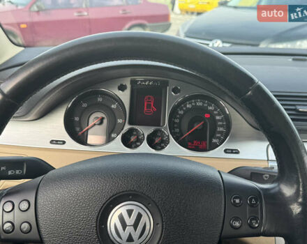 Синий Фольксваген Пассат, объемом двигателя 1.97 л и пробегом 340 тыс. км за 6800 $, фото 7 на Automoto.ua