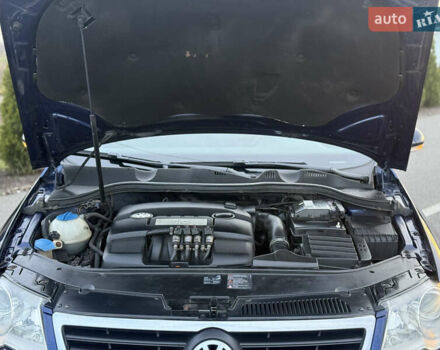 Синій Фольксваген Пассат, об'ємом двигуна 1.6 л та пробігом 193 тис. км за 6600 $, фото 30 на Automoto.ua