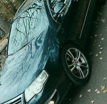 Синий Фольксваген Пассат, объемом двигателя 2 л и пробегом 317 тыс. км за 5300 $, фото 1 на Automoto.ua