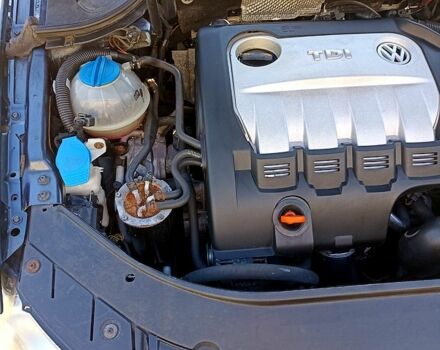 Синій Фольксваген Пассат, об'ємом двигуна 2 л та пробігом 270 тис. км за 8100 $, фото 11 на Automoto.ua