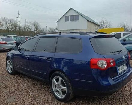 Синий Фольксваген Пассат, объемом двигателя 2 л и пробегом 274 тыс. км за 5700 $, фото 7 на Automoto.ua