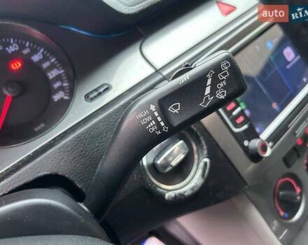 Синий Фольксваген Пассат, объемом двигателя 1.97 л и пробегом 329 тыс. км за 5900 $, фото 17 на Automoto.ua