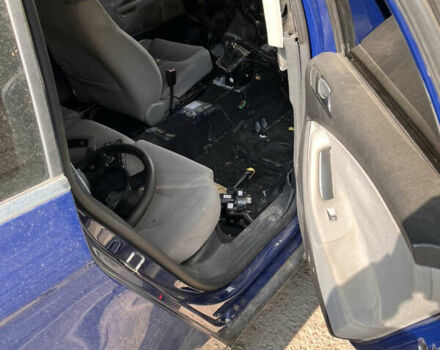 Синій Фольксваген Пассат, об'ємом двигуна 2 л та пробігом 310 тис. км за 3500 $, фото 10 на Automoto.ua