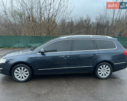 Синій Фольксваген Пассат, об'ємом двигуна 2 л та пробігом 328 тис. км за 7100 $, фото 9 на Automoto.ua