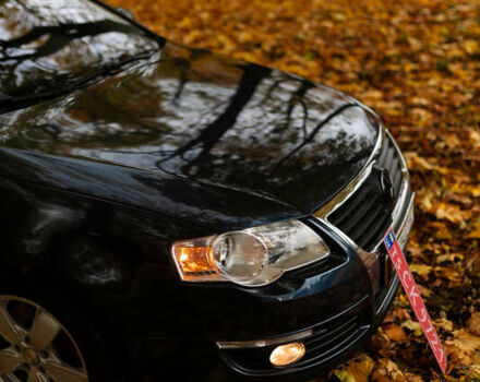 Синий Фольксваген Пассат, объемом двигателя 2 л и пробегом 284 тыс. км за 6400 $, фото 9 на Automoto.ua