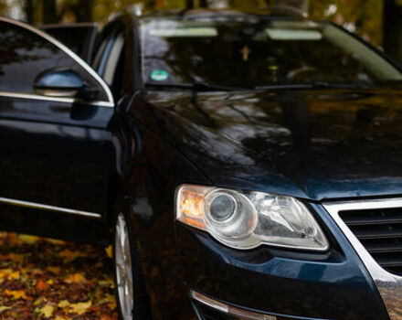 Синий Фольксваген Пассат, объемом двигателя 2 л и пробегом 284 тыс. км за 6400 $, фото 4 на Automoto.ua