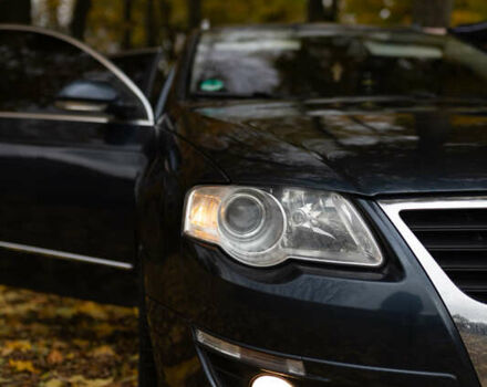 Синий Фольксваген Пассат, объемом двигателя 2 л и пробегом 284 тыс. км за 6400 $, фото 1 на Automoto.ua