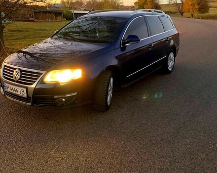 Синій Фольксваген Пассат, об'ємом двигуна 2 л та пробігом 330 тис. км за 5200 $, фото 1 на Automoto.ua