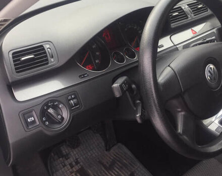 Синий Фольксваген Пассат, объемом двигателя 1.4 л и пробегом 175 тыс. км за 5800 $, фото 26 на Automoto.ua