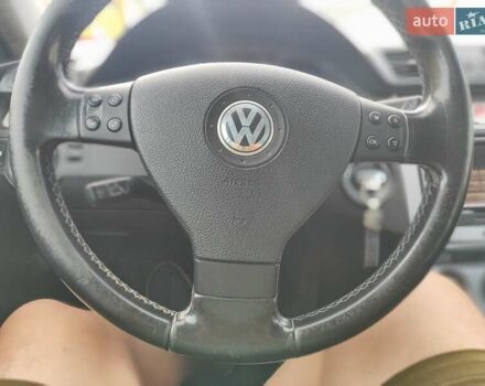 Синий Фольксваген Пассат, объемом двигателя 2 л и пробегом 217 тыс. км за 7100 $, фото 8 на Automoto.ua