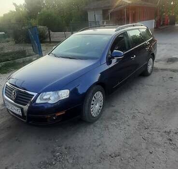 Синий Фольксваген Пассат, объемом двигателя 1.4 л и пробегом 175 тыс. км за 5800 $, фото 17 на Automoto.ua