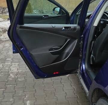 Синий Фольксваген Пассат, объемом двигателя 1.4 л и пробегом 173 тыс. км за 5800 $, фото 20 на Automoto.ua