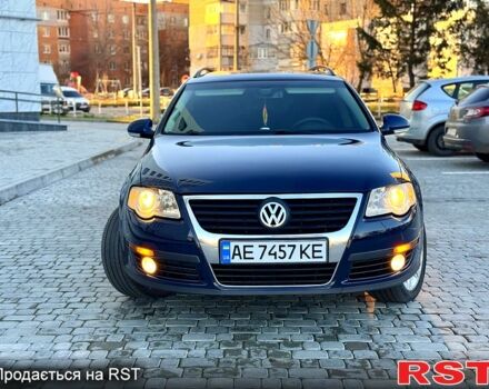 Синій Фольксваген Пассат, об'ємом двигуна 2 л та пробігом 262 тис. км за 5500 $, фото 2 на Automoto.ua