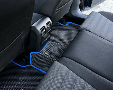 Синій Фольксваген Пассат, об'ємом двигуна 2 л та пробігом 333 тис. км за 6300 $, фото 14 на Automoto.ua