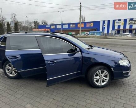 Синій Фольксваген Пассат, об'ємом двигуна 1.8 л та пробігом 200 тис. км за 5500 $, фото 1 на Automoto.ua