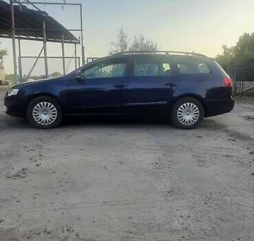 Синий Фольксваген Пассат, объемом двигателя 1.4 л и пробегом 175 тыс. км за 5800 $, фото 4 на Automoto.ua