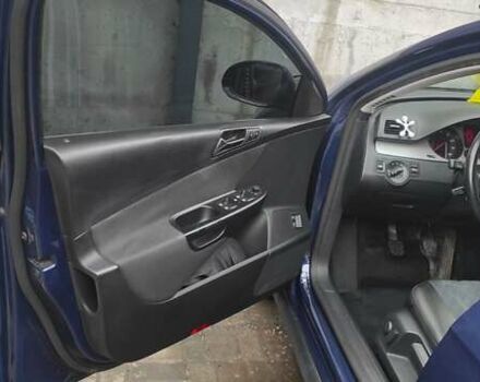 Синий Фольксваген Пассат, объемом двигателя 1.4 л и пробегом 173 тыс. км за 5800 $, фото 9 на Automoto.ua