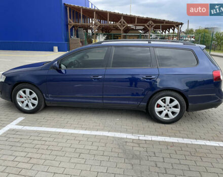 Синий Фольксваген Пассат, объемом двигателя 1.97 л и пробегом 390 тыс. км за 6100 $, фото 5 на Automoto.ua