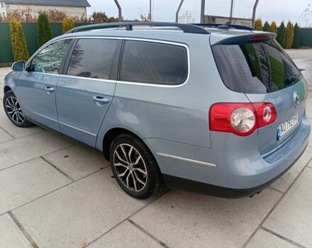 Синий Фольксваген Пассат, объемом двигателя 2 л и пробегом 325 тыс. км за 6200 $, фото 3 на Automoto.ua