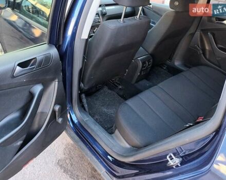 Синий Фольксваген Пассат, объемом двигателя 1.4 л и пробегом 240 тыс. км за 7200 $, фото 2 на Automoto.ua