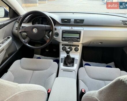 Синий Фольксваген Пассат, объемом двигателя 1.4 л и пробегом 348 тыс. км за 6800 $, фото 10 на Automoto.ua