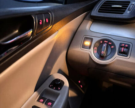 Синій Фольксваген Пассат, об'ємом двигуна 1.97 л та пробігом 306 тис. км за 5000 $, фото 17 на Automoto.ua