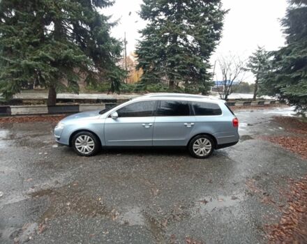 Синий Фольксваген Пассат, объемом двигателя 2 л и пробегом 300 тыс. км за 2450 $, фото 6 на Automoto.ua