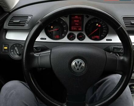 Синий Фольксваген Пассат, объемом двигателя 1.8 л и пробегом 218 тыс. км за 5200 $, фото 6 на Automoto.ua